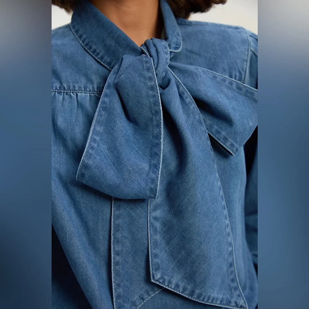 NWT KAREN MILLEN Denim Pussybow Blouse - Picture 3 of 9